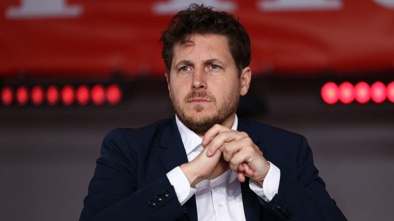 Mis en cause par son ex-compagne, Julien Bayou se met en retrait de sa co-présidence du groupe EELV