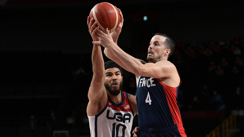 Basket: le Français Thomas Heurtel banni des Bleus s’il joue avec le club russe de Saint-Pétersbourg
