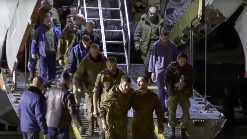 Moscou et Kiev procèdent à un nouvel échange de prisonniers, dont l'opposant Viktor Medvedtchouk