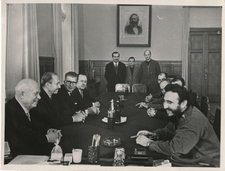 Las negociaciones de Nikita Jrushchov con Fidel Castro
