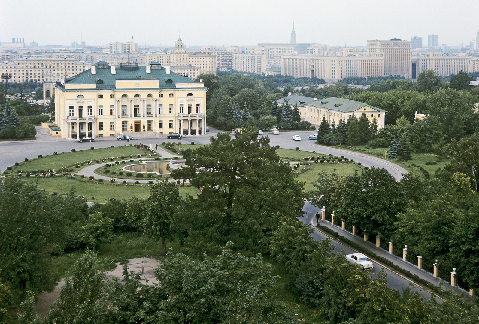 プロコフィー・デミドフのアレクサンドリンスキイ（ネスクーシュヌイ）宮殿