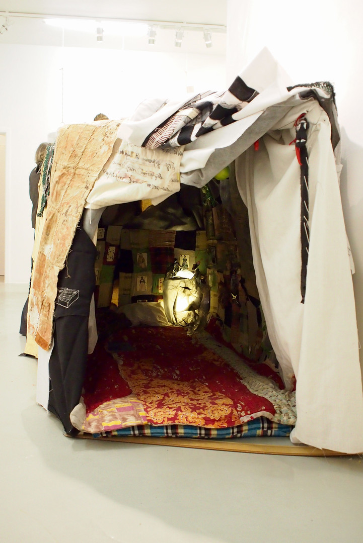 Maria Arendt, “Tent”, 2016, installazione 
