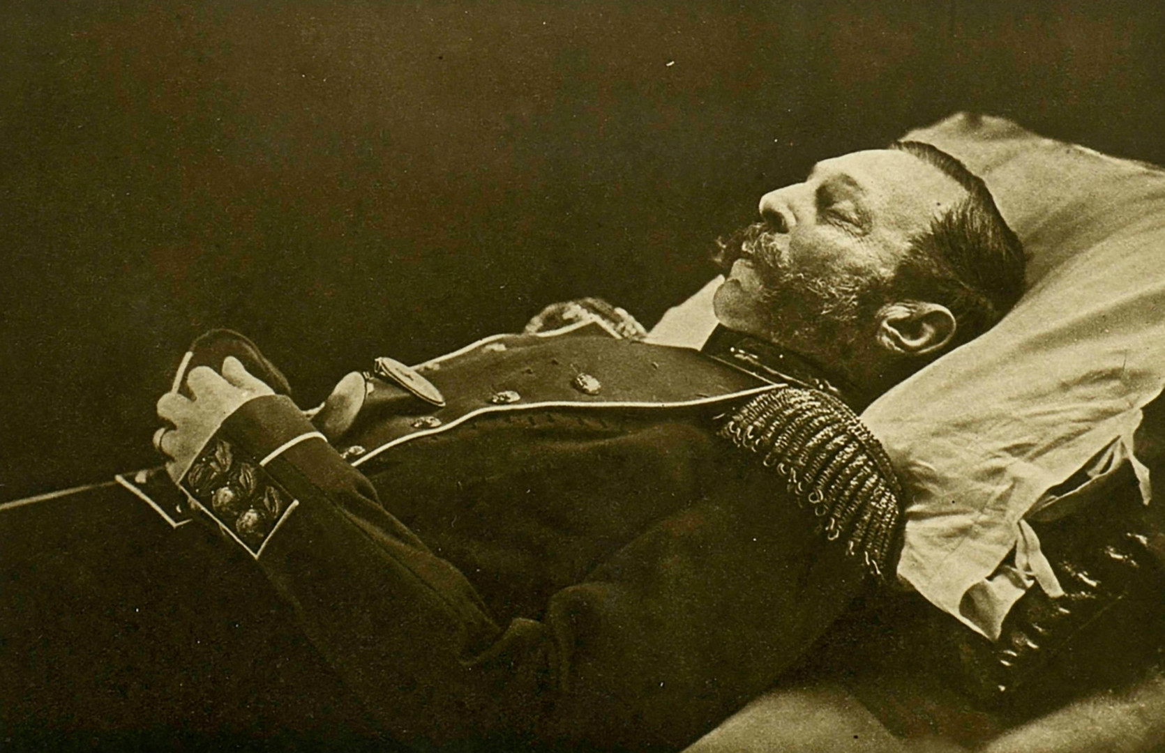 Aleksander II. na smrtni postelji.
