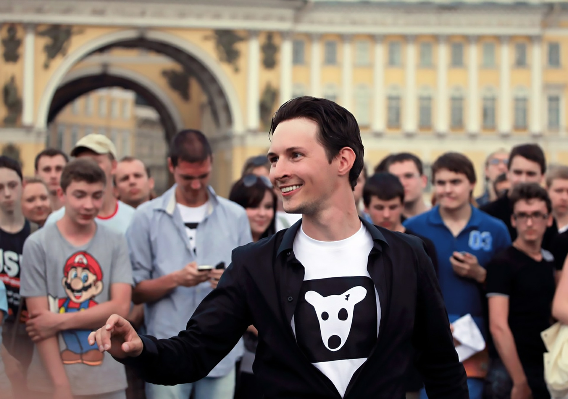 Durov, durante evento na Praça do Palácio, em São Petersburgo