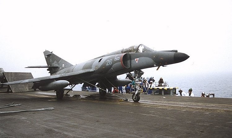 Zrakoplov Super Etendard, model koji je argentinsko ratno zrakoplovstvo koristilo u Falklandskom otočju 
