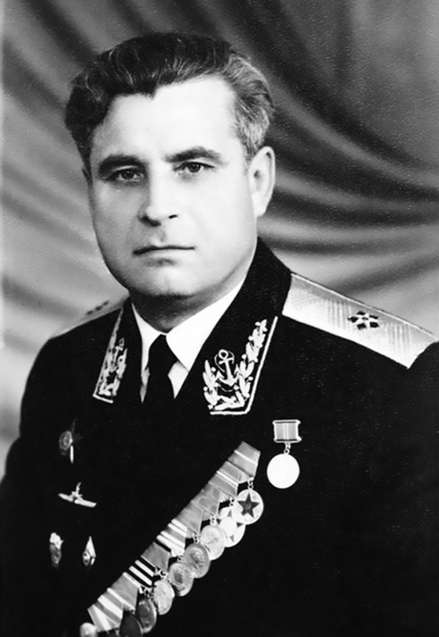 Vasilij Arhipov u uniformi viceadmirala.