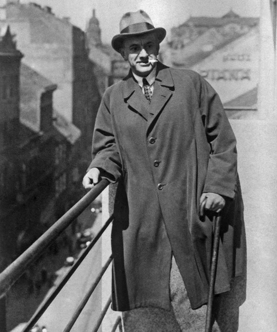 Soviet poet Mayakovsky in Prague, 1927