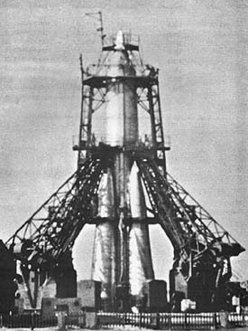 Raketenstart, der Sputnik 1 ins All bringen soll