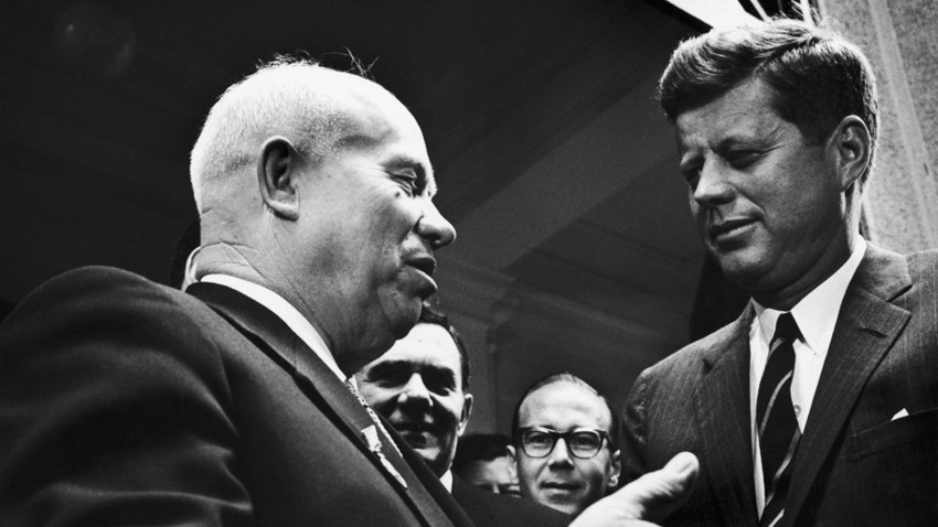 Nikita Chruschtschow und der amerikanische Präsident John F. Kennedy in Wien am 4. Juni 1961