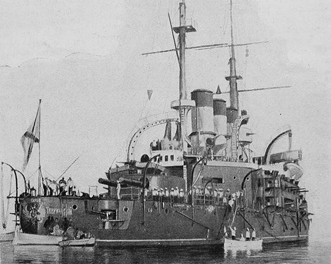 Bojna ladja Potemkin v pristanišču Constanta, julij 1905.