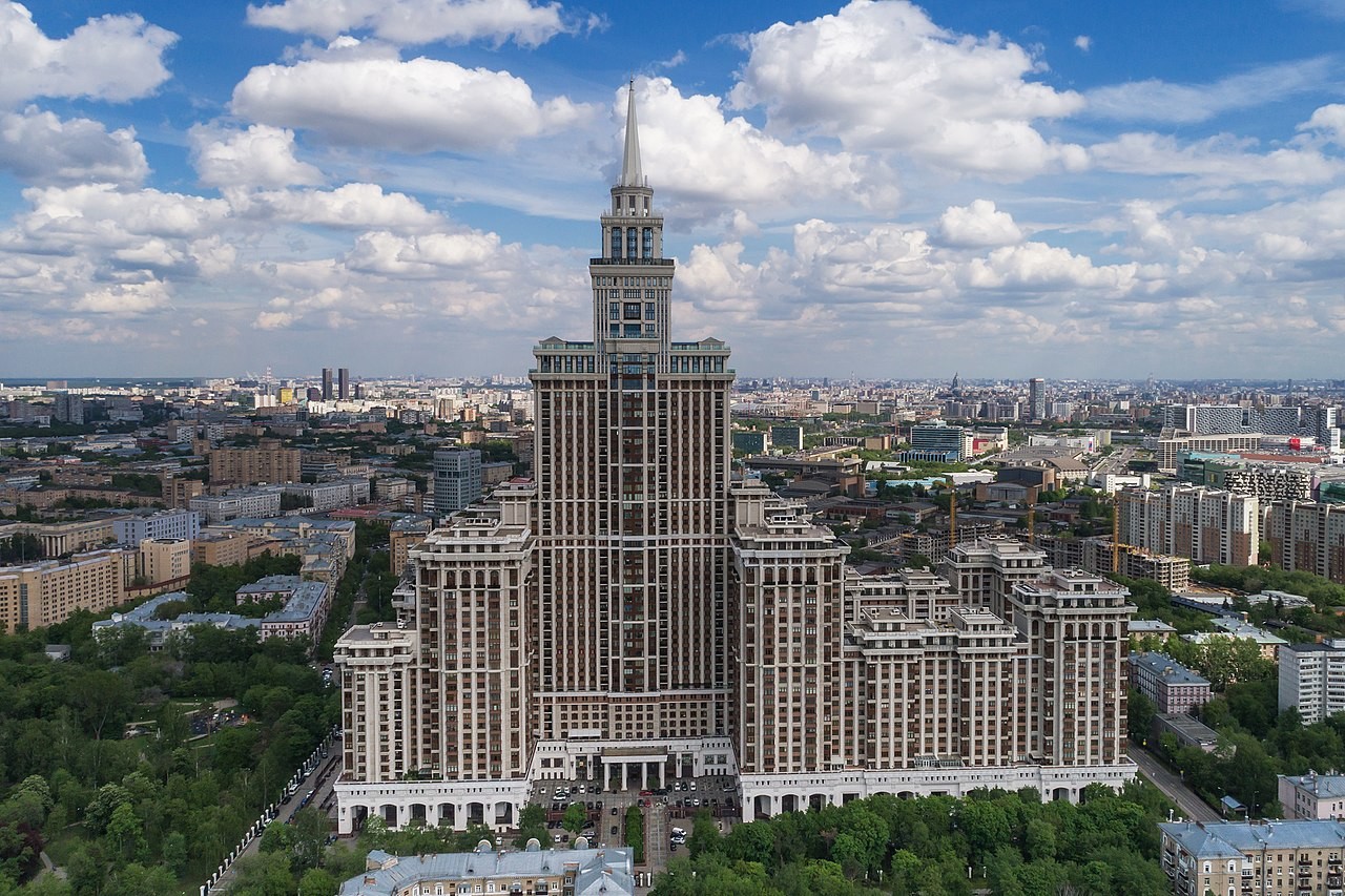 Triumf palača - najvišja stanovanjska zgradba v Moskvi in Evropi. 
