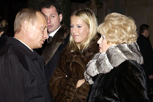 Vladimir Putin, Xenia Sobchak and her mother, Lyudmila Narusova