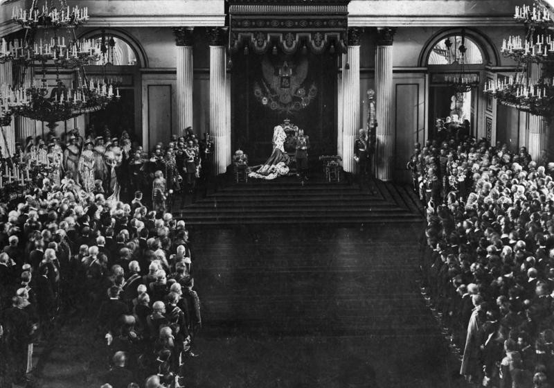 Nikolaus II. eröffnet mit einer Thronrede die Duma, das erste russische Parlament (1906)