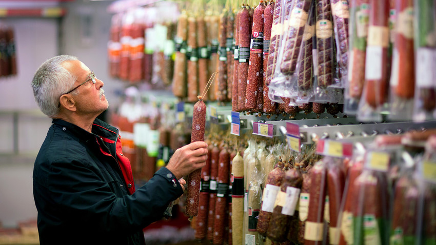 Bringing European salami will be risk-free, if you keep it sealed in the factory packaging.