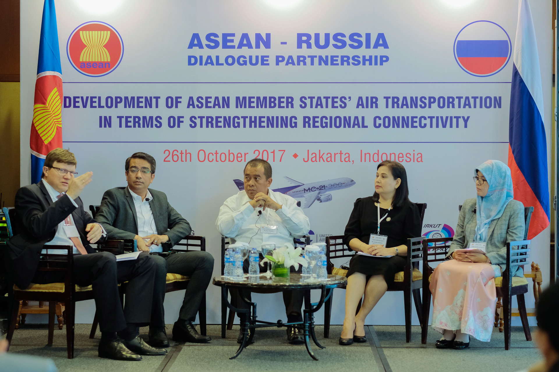 Sesi diskusi selama dialog kemitraan ASEAN-Rusia di Hotel Gran Melia, Jakarta.