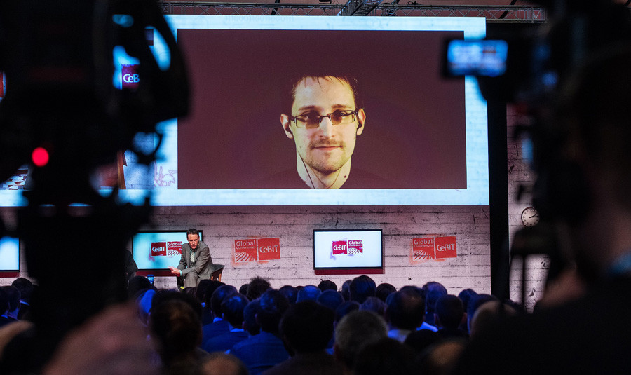Snowden med video intervjujem. 