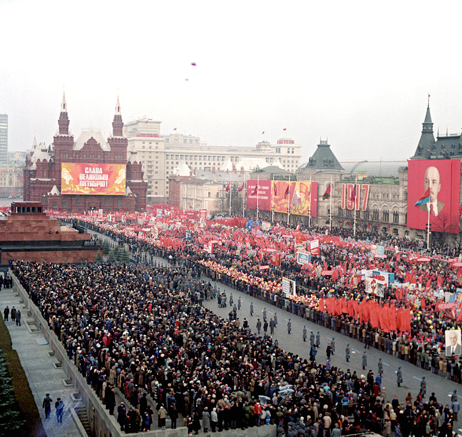 Celebración del 69º aniversario de la Revolución de Octubre en la Plaza Roja.