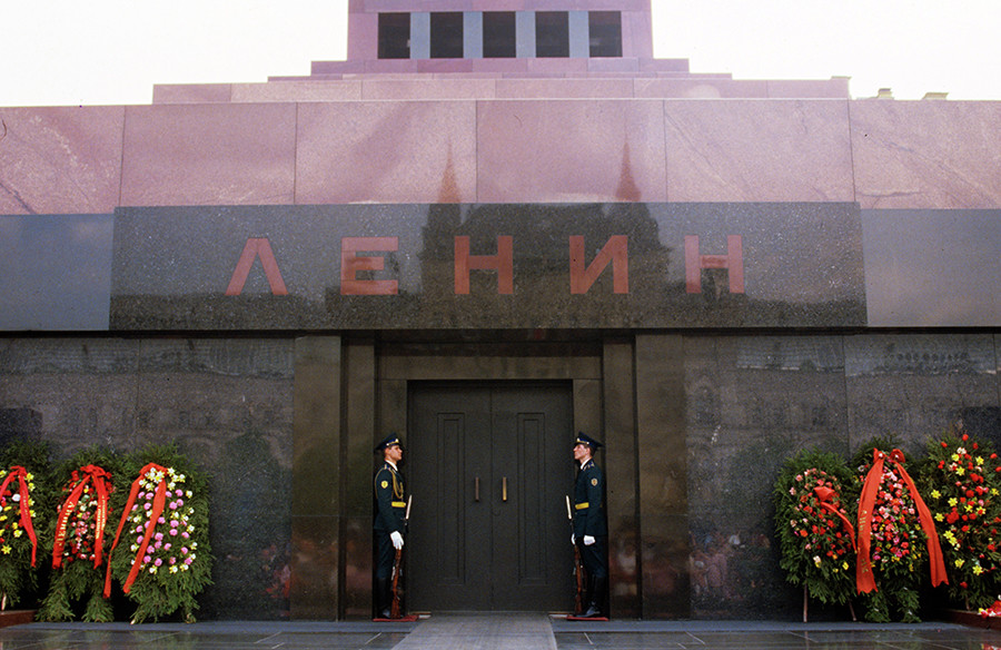 Sicherheitskräfte am Lenin-Mausoleum