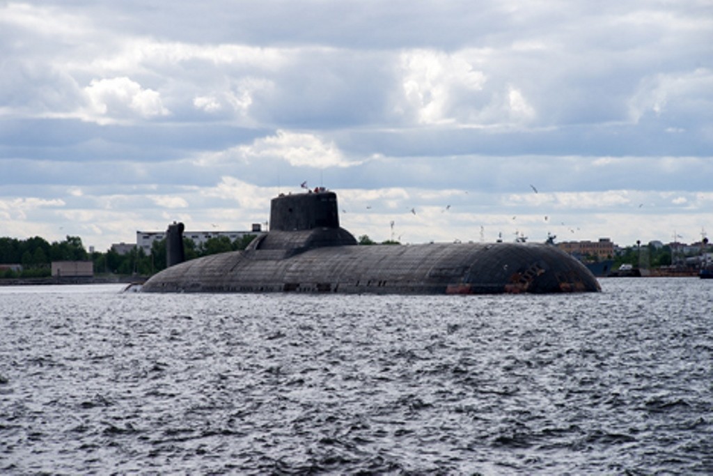 Според плановете атомният подводен крайцер 