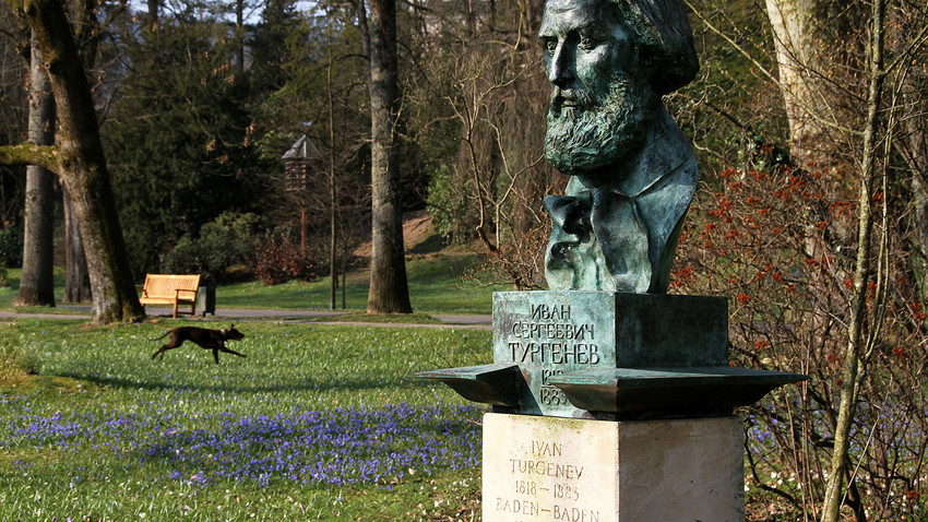 Bust of the Russian writert Ivan Turgenev in the Lichtentaler Allee in Baden-Baden.