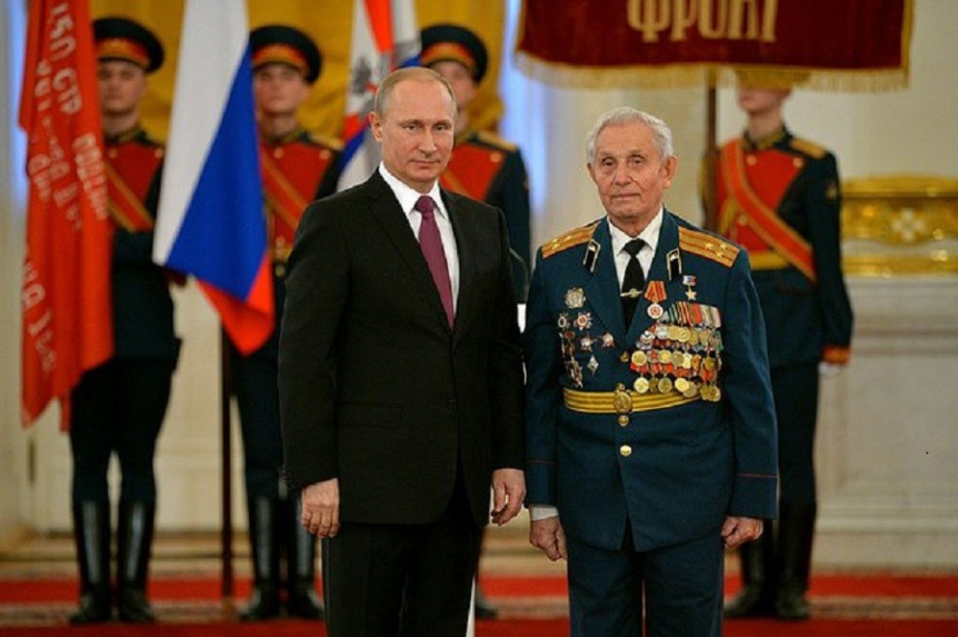 Ruski predsednik Vladimir Putin in Pavel Sjutkin.