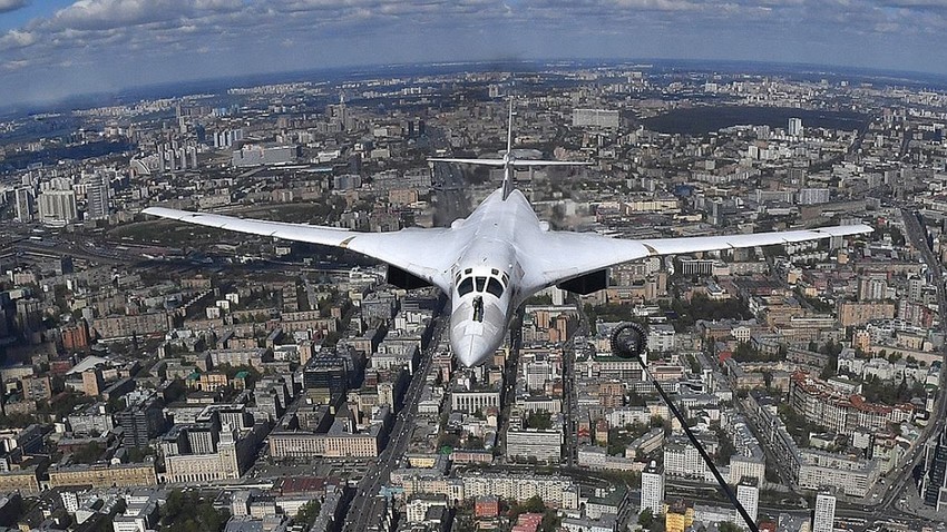 Ту-160 над Москвa