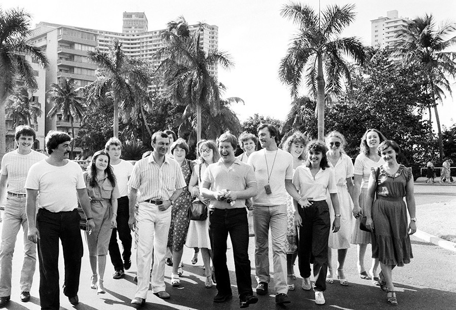 Sovjetski turisti u Havani, Kuba.