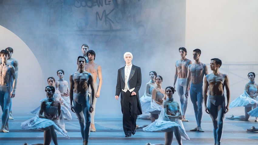 Nureyev ballet premieres in Moscow.