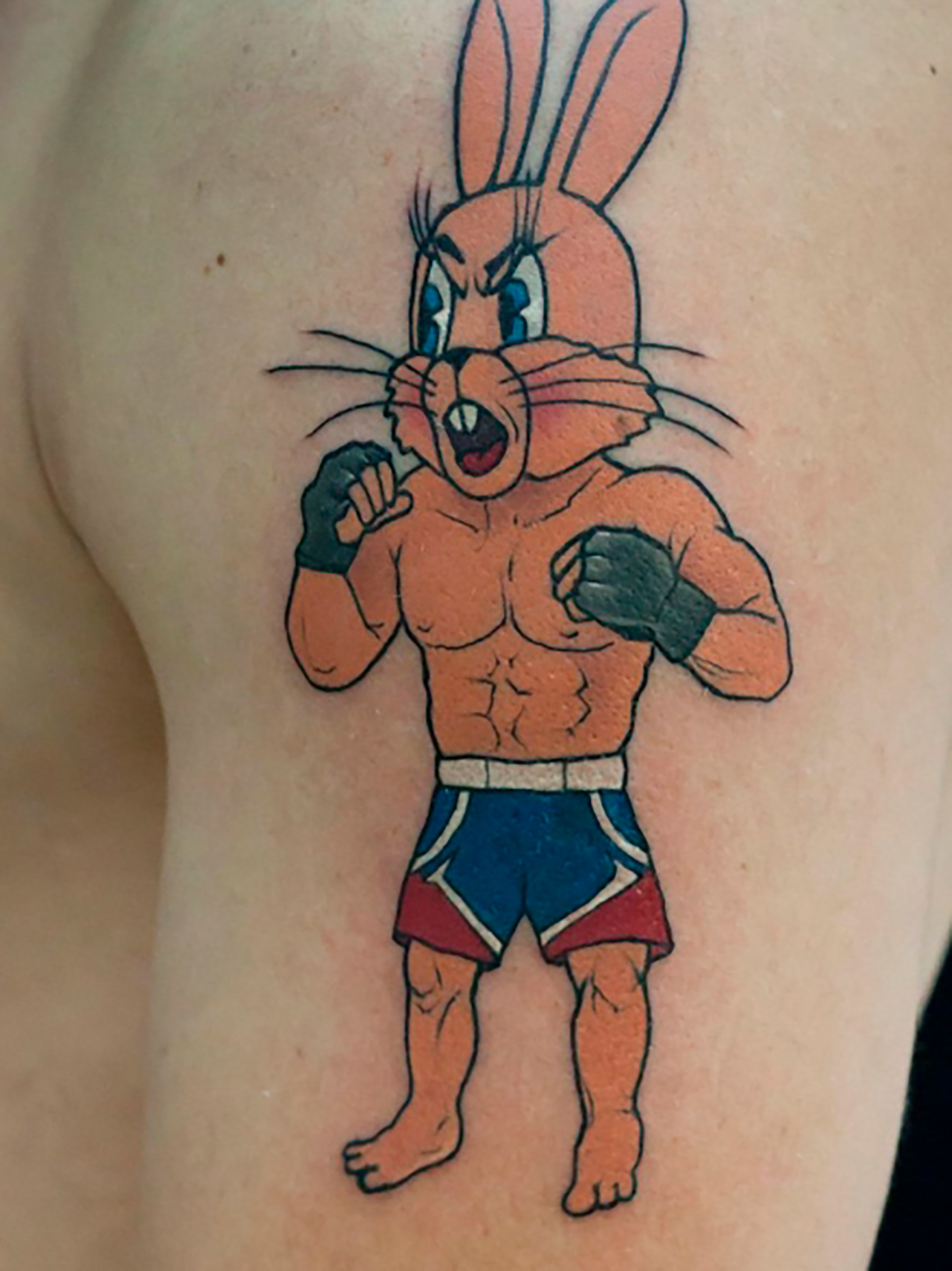 Avoir sa patrie dans la peau: des tatouages aux couleurs de la Russie ...