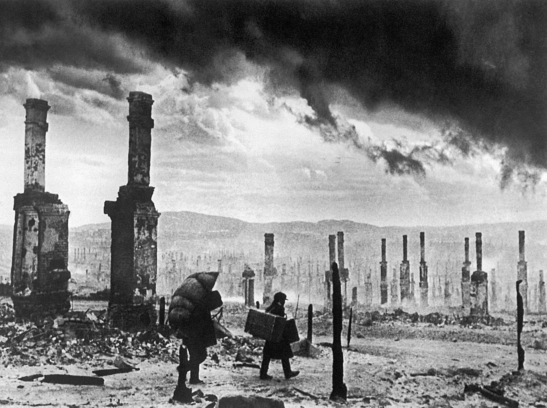 Ruinen von Murmansk am Ende des Zweiten Weltkriegs