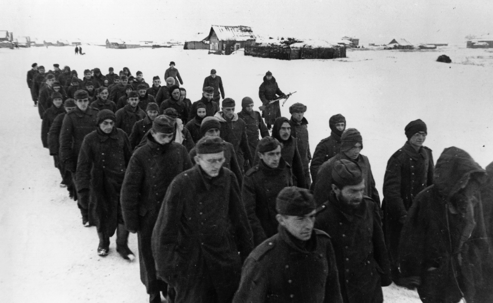 Soldados alemanes, capturados en parte gracias al trabajo de Sudoplátov durante la Segunda Guerra Mundial.