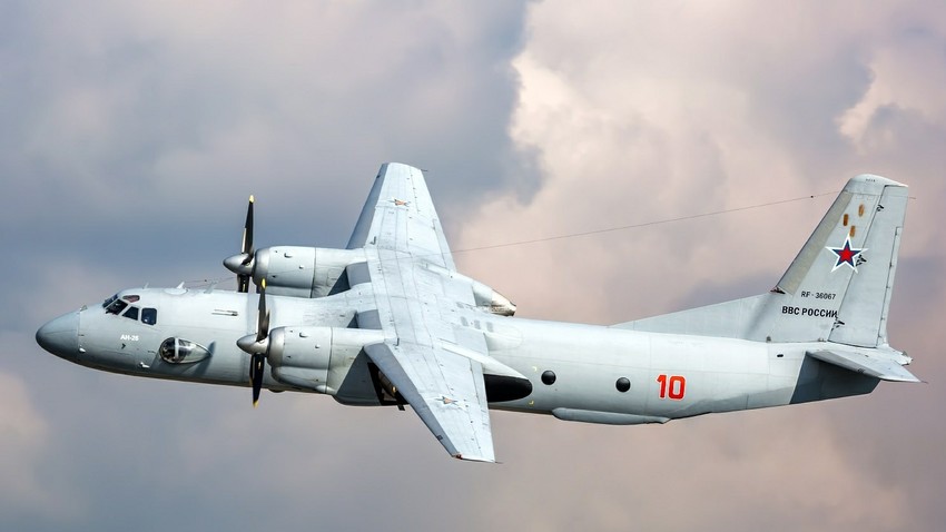 Ан-26, руски транспортни авион.