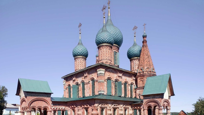 Iglesia de San Juan Crisóstomo en Yaroslavl obra maestra de las artes