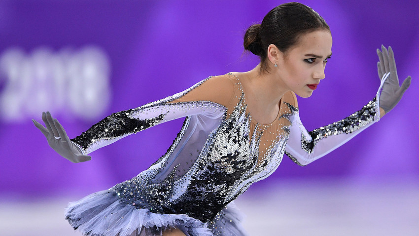 По-рано тази година руската фигуристка Алина Загитова постави нов световен рекорд на Олимпиадата.