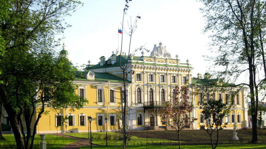 Istana Wisata di Tver (foto diambil tahun 2016).