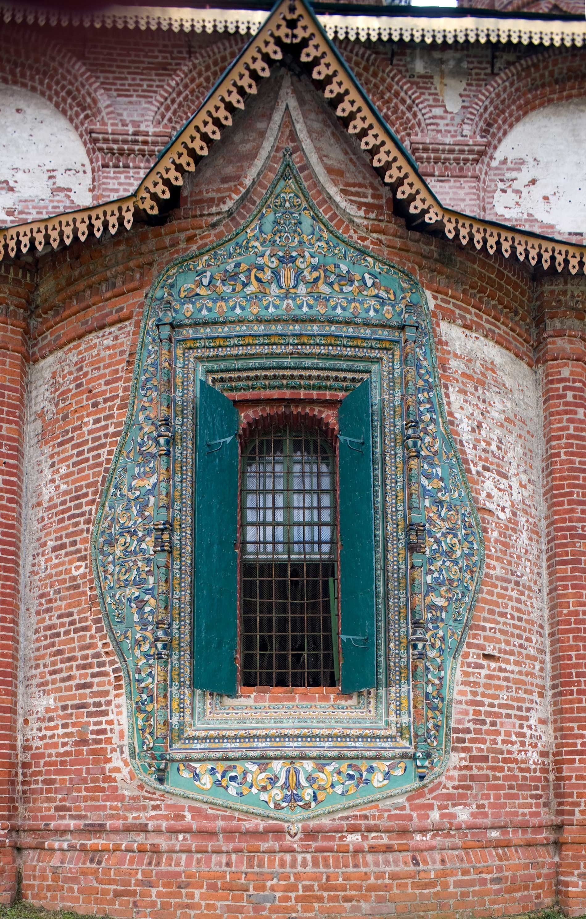 Iglesia de San Juan Crisóstomo en Yaroslavl obra maestra de las artes