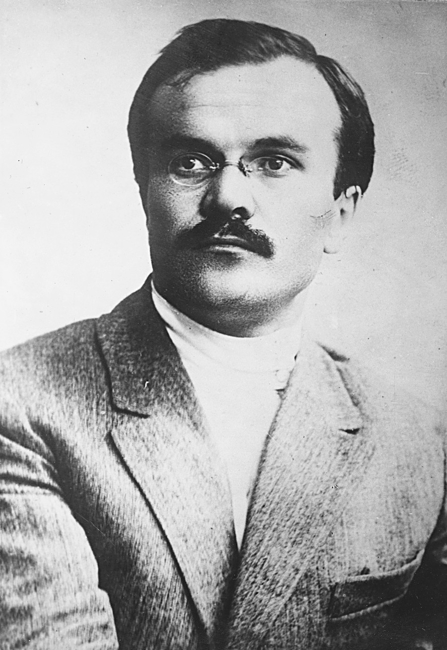 Mladi Molotov med revolucijo 1917.