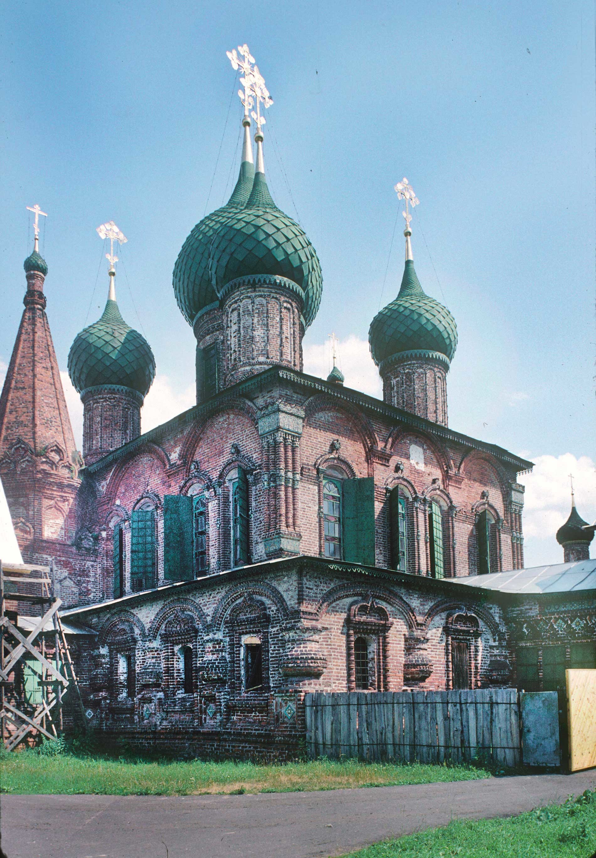 Church of St. John Chrysostom at Korovniki. Northwest view. North wall (left) with frescoes on the interior.  June 29, 1995.