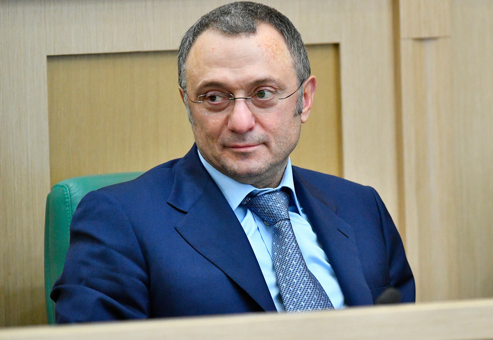 Suleiman Kerimov, o ex-dono do Anjí Makhatchkalá que esteve por trás de contratações esbanjadoras, como as de Willian e de Samuel Eto'o. Ele vendeu o clube em 2016. 