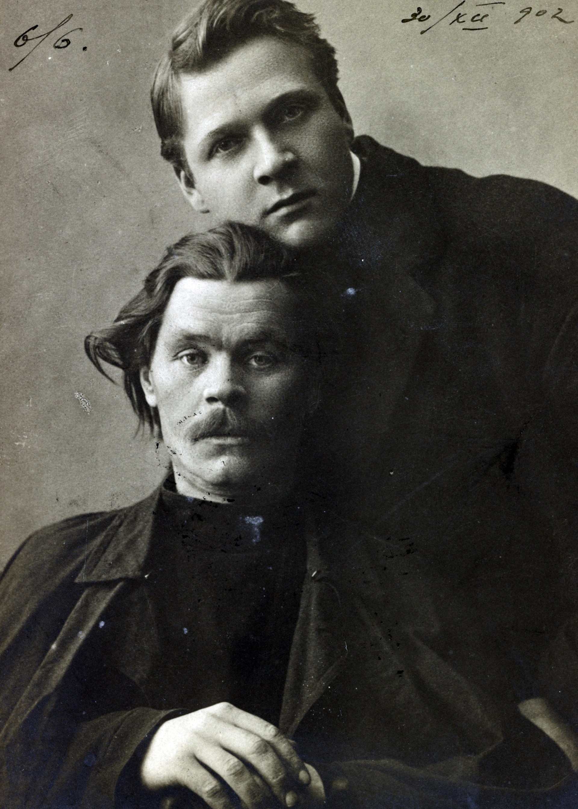 In 1920 Wells met both men that are in that picture from 1901: writer Maxim Gorky (sitting) and singer Feodor Chaliapin