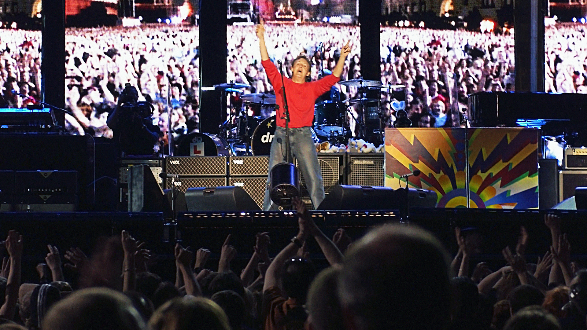 Paul McCartney performs on Moscow's Red Square for the first time in his 40-year career, 2003