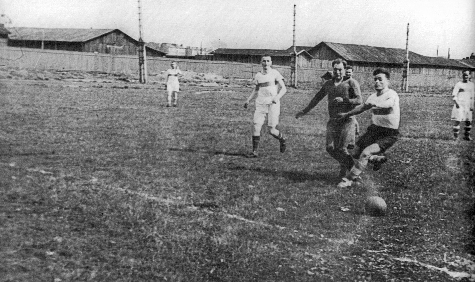 Fanion Vintage FC Dynamo Minsk Vs Kiev – URSS – Années 80 – Bannière Foot Soviétique