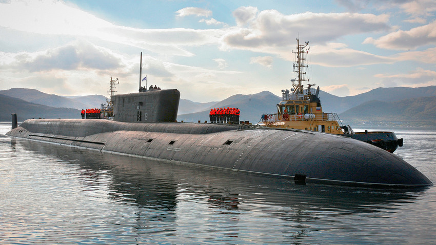 Podmornica Vladimir Monomah razreda 955 v pomorski bazi Viljučinsk na Kamčatki.