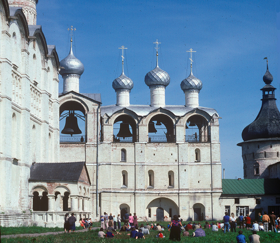 Dormition Cathedral (south facade)&belfry. West view. August 21, 1988.