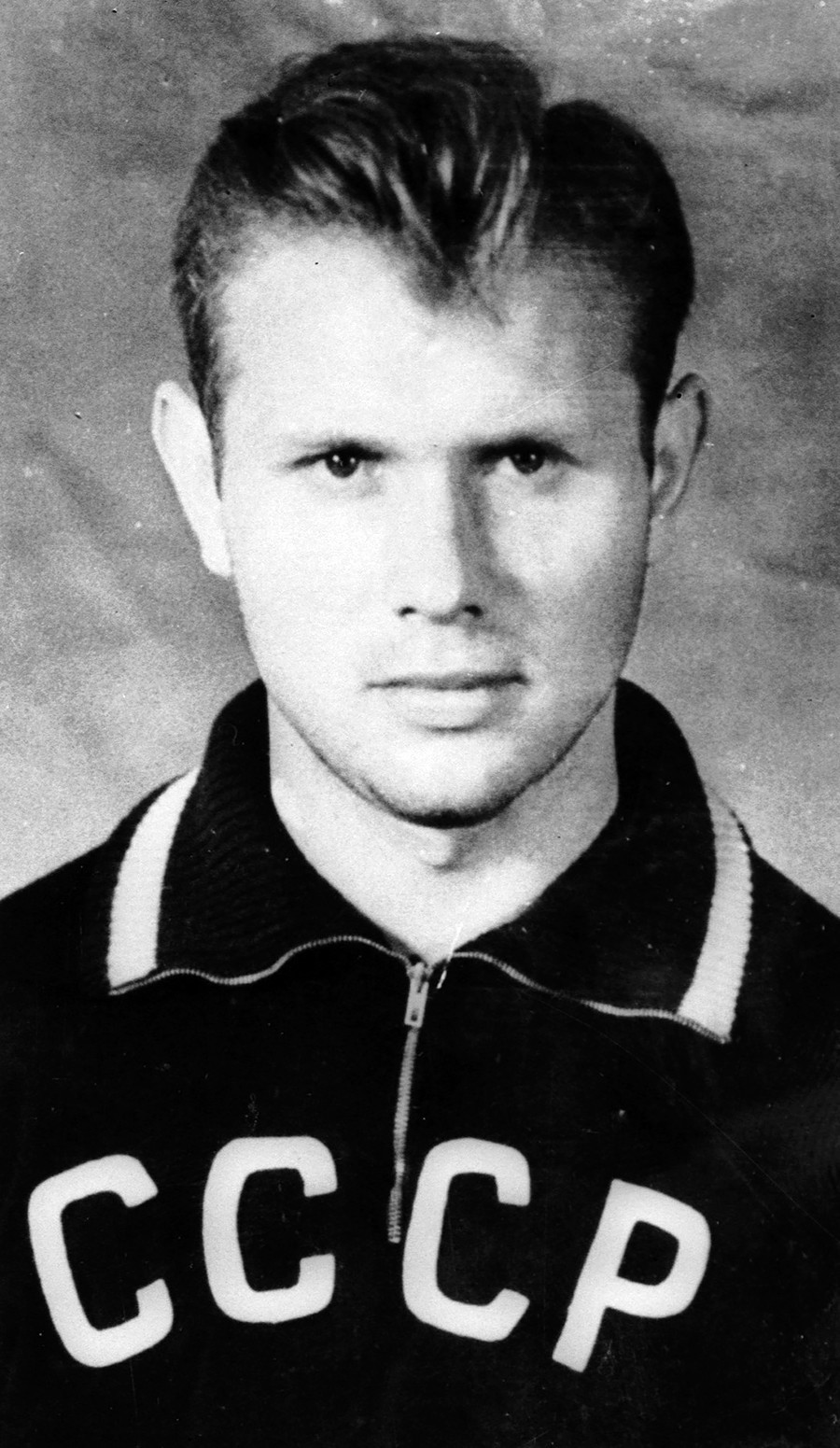 Eduard Streltsov dengan tim nasional Uni Soviet.