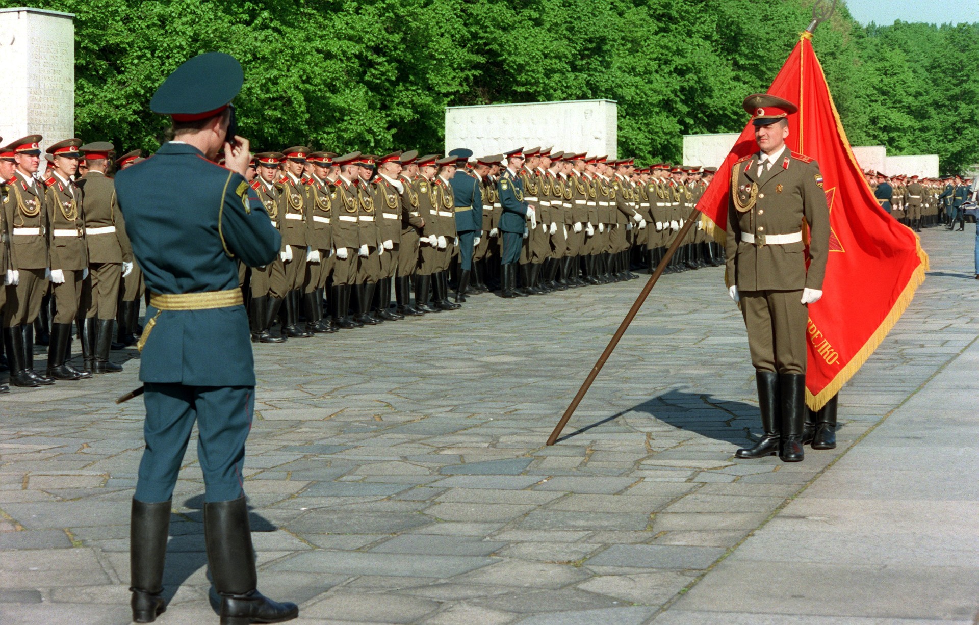 Zadnje praznovanje obletnice dneva zmage v Berlinu pred umikom zadnjih sovjetskih čet, 8. maj 1994