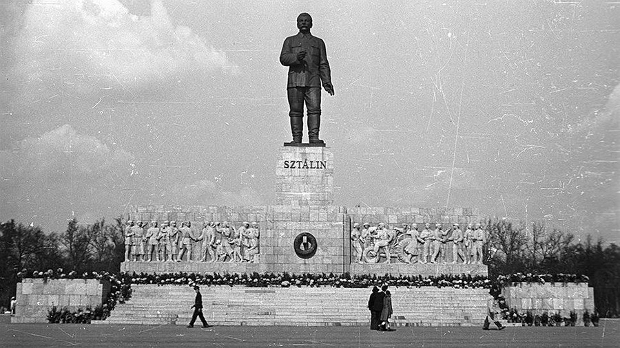 Spomenik Staljinu u Budimpešti.

