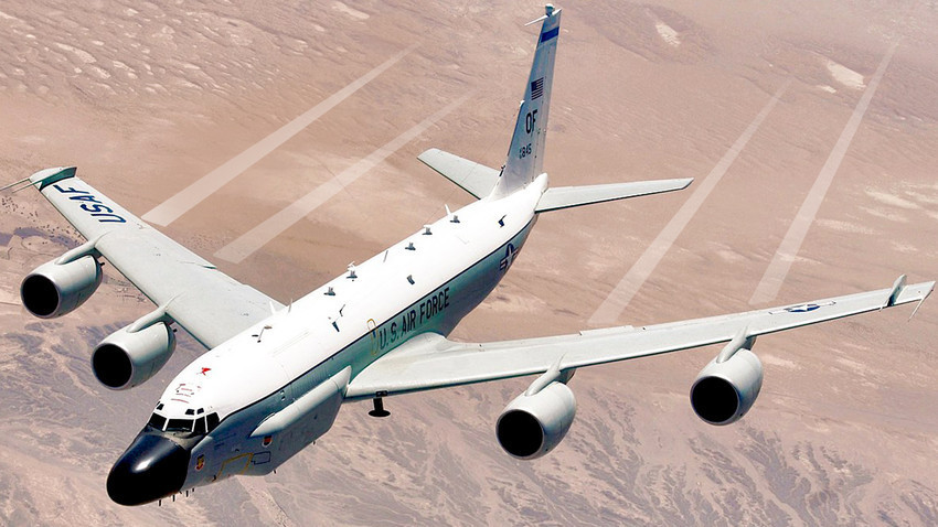 Американски извидувачки авион RC-135V