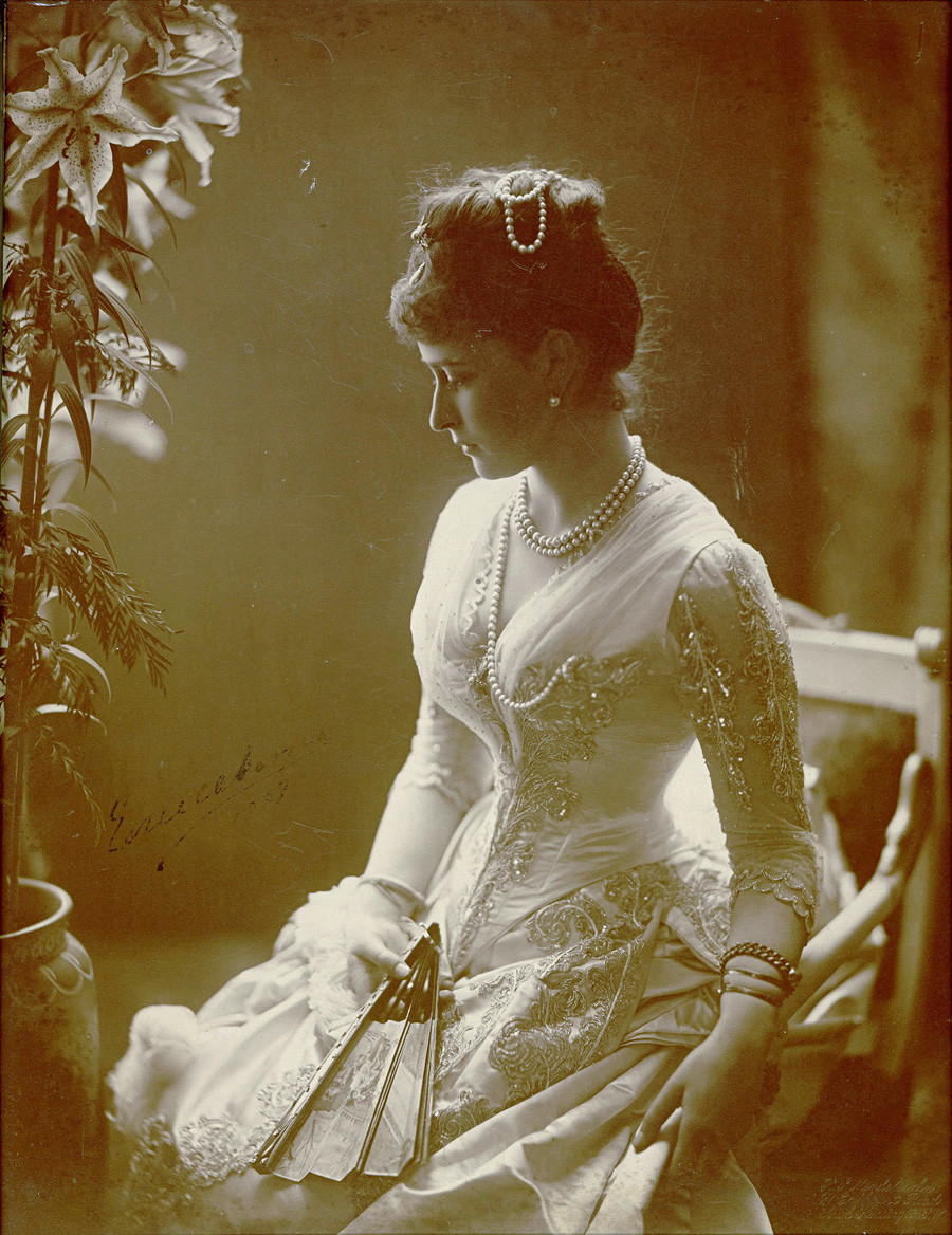 Јелизавета Фјодоровна, жена Сергеја Александровича Романова, сестричина последње руске царице Александре Фјодоровне (жене цара Николаја II).