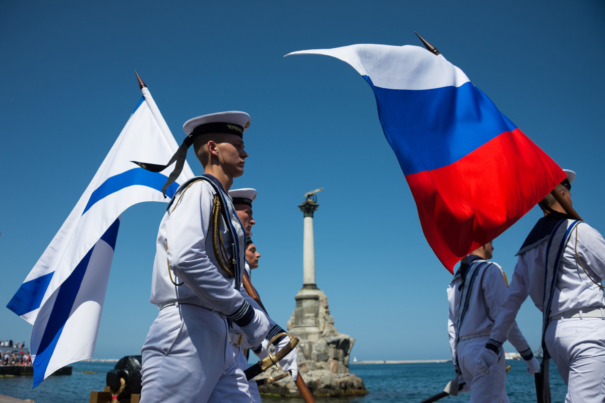 Ruski mornar na proslavi Dana Ruske mornarice u Sevastopolju.

